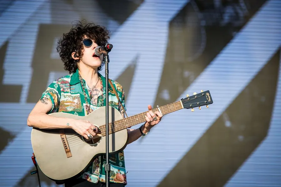Strhující koncert LP na Colours of Ostrava 2017! Připomeňte si jej online 22. prosince večer